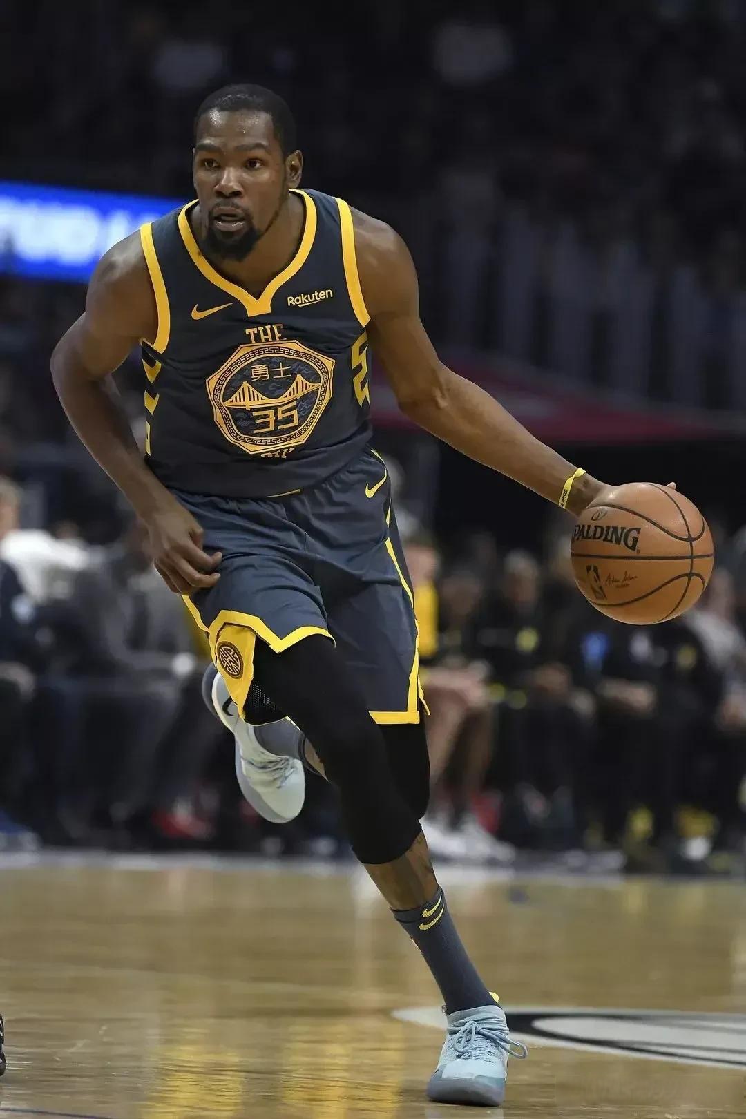 够挺身而出 够挺身而出