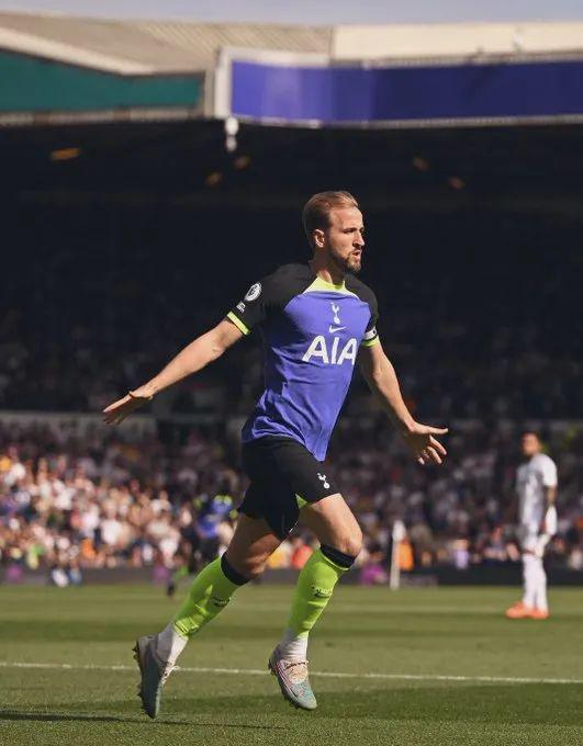 展现出与顶 展现出与顶