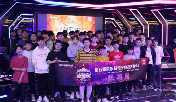 备受关注 备受关注